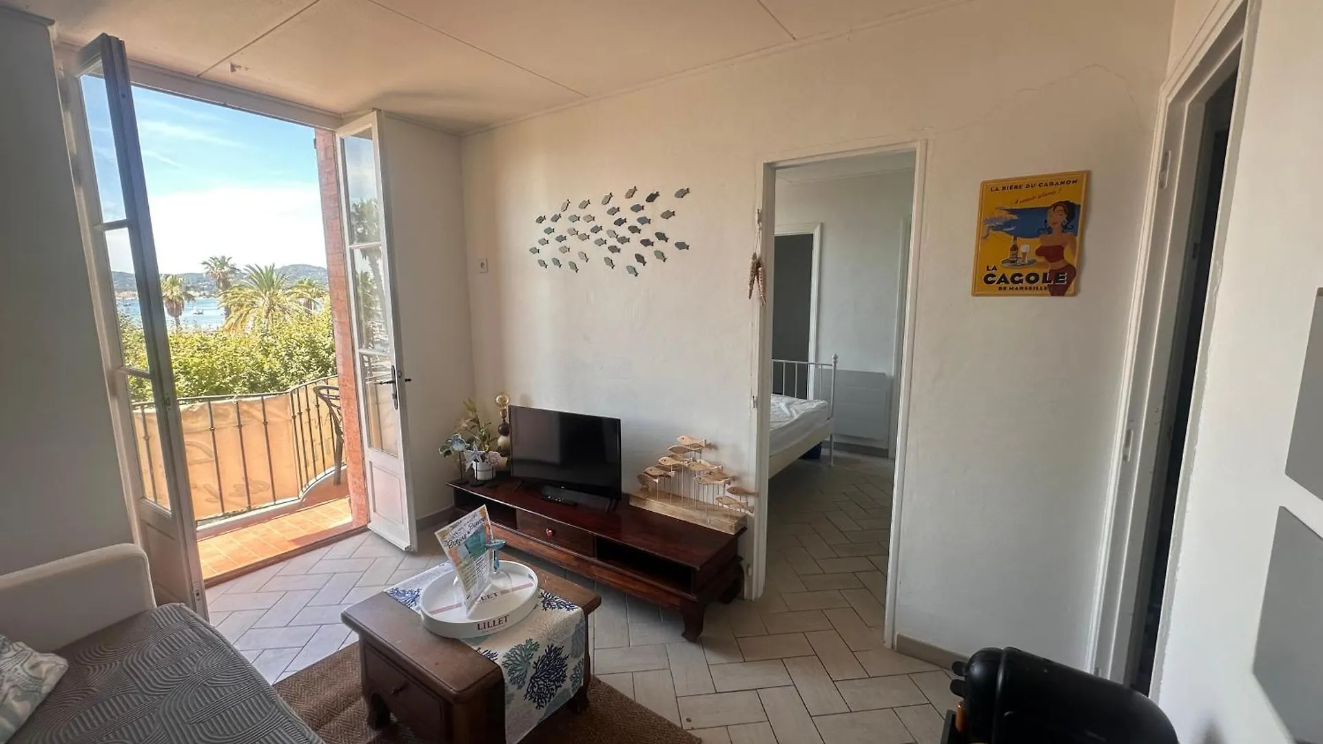 T2 Vue Mer Le Lavandou 0*,  France